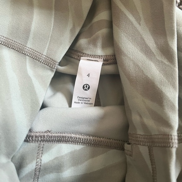 Lululemon Bike Shorts - Picture 6 of 7